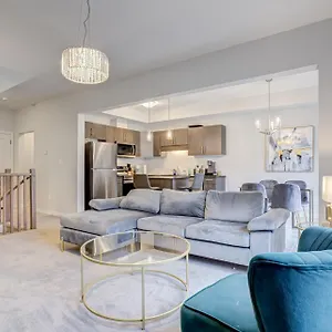 Luxury Living - 4 Bed House Holiday home