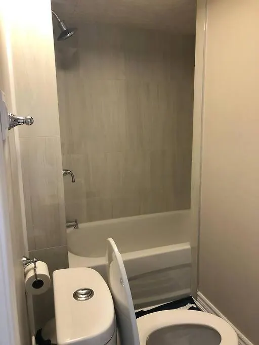 Holiday home Entire Basement With 3 Bedrooms Niagara Falls Canada